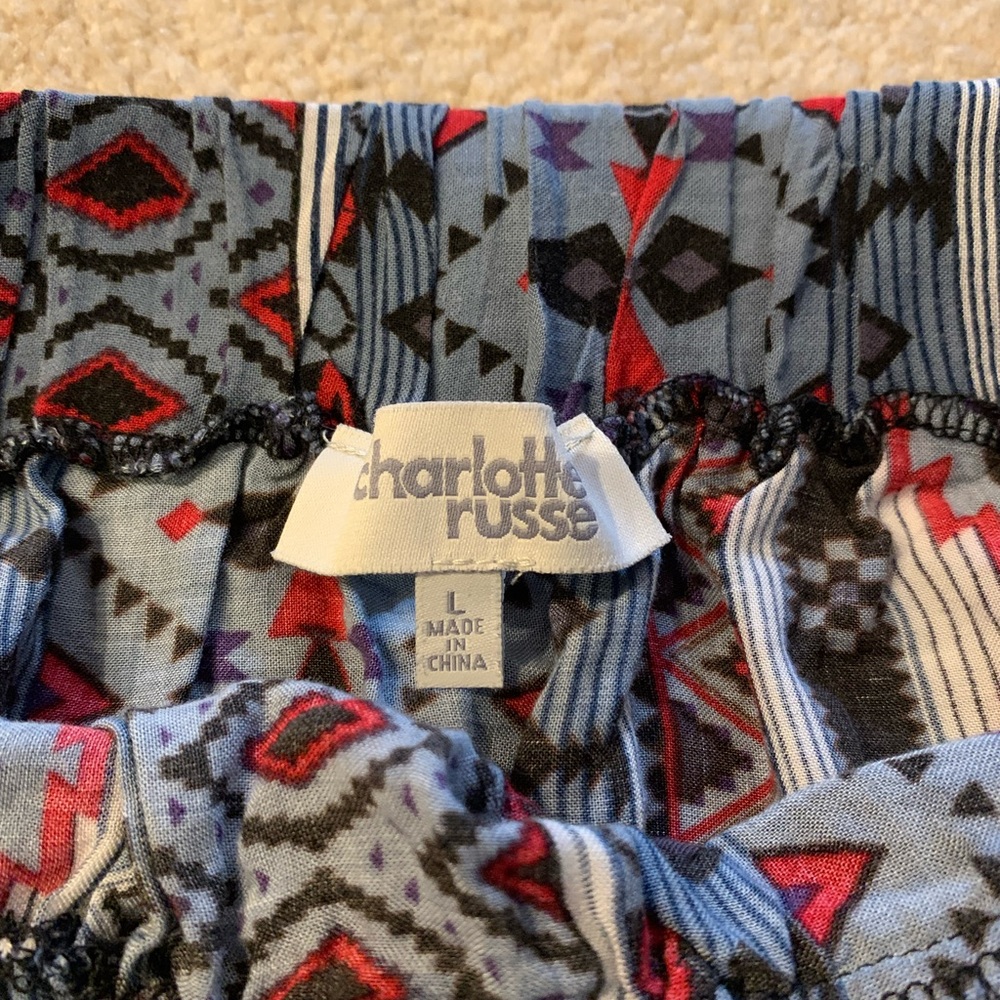 Patterned Mini Skirt - Picture 4 of 6